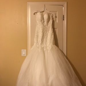 Wedding dress