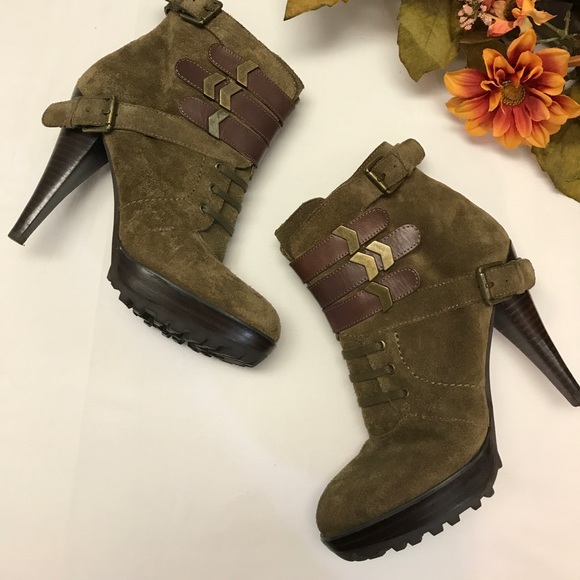 Nine West Shoes - ✨HP✨ Nine West Donley Strapped Booties