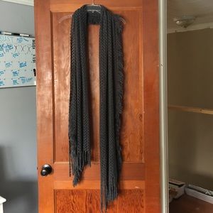 dark grey knitted scarf
