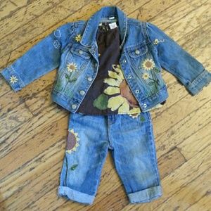 🌻Baby Gap Denim Jacket, Top, & Jeans Bundle🌻