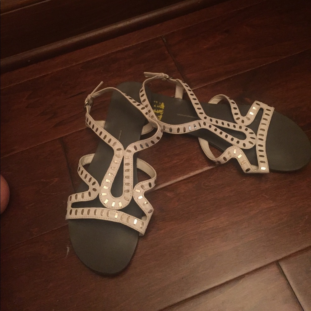 Dolce Vita white leather sandal with silver