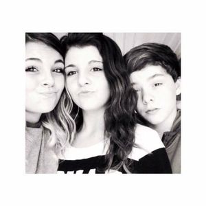 Meet your Posher, Kelly