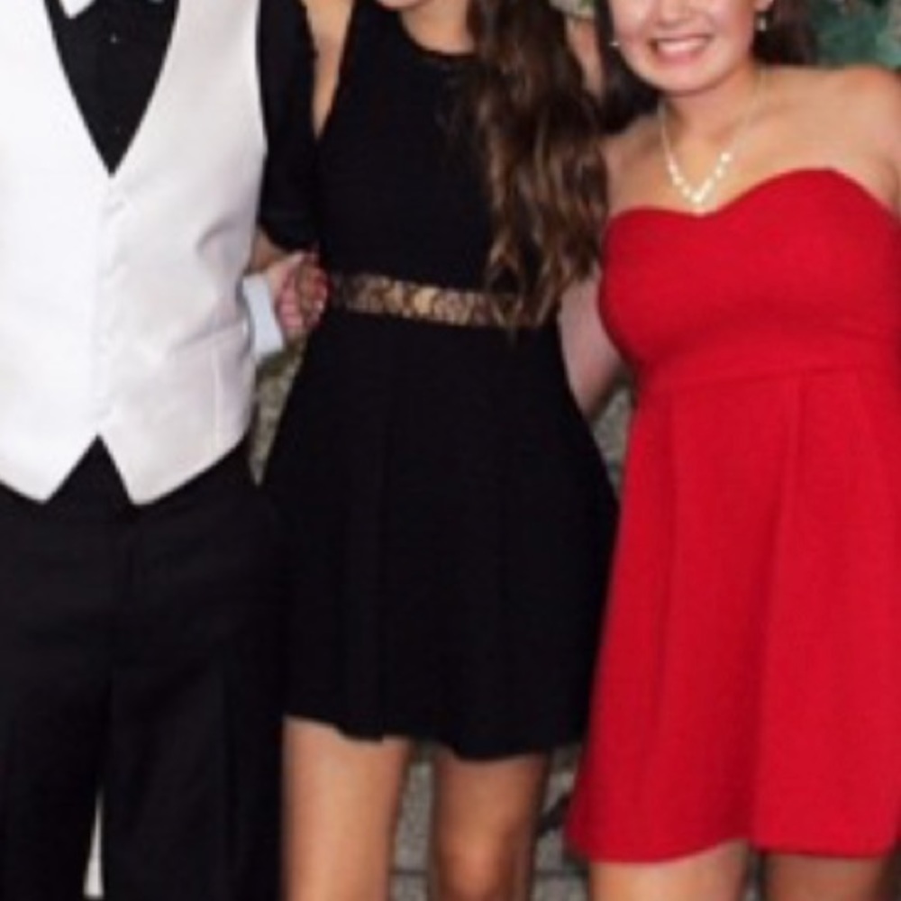 Black dress with lace (WORN ONCE)