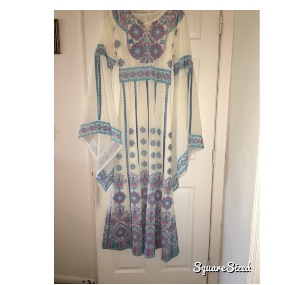 Palestinian thobe/abaya