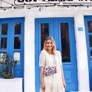 Meet your Posher, Jasmin