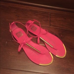 Dolce Vita hot pink sandal