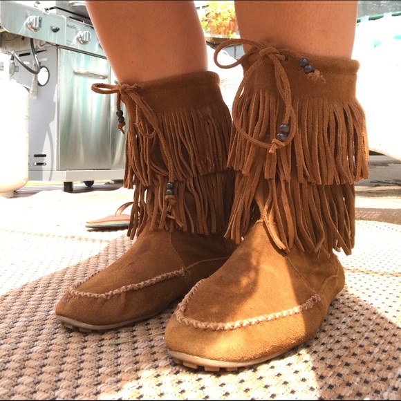 Minnetonka Shoes - Suede Minnetonka moccasin boots