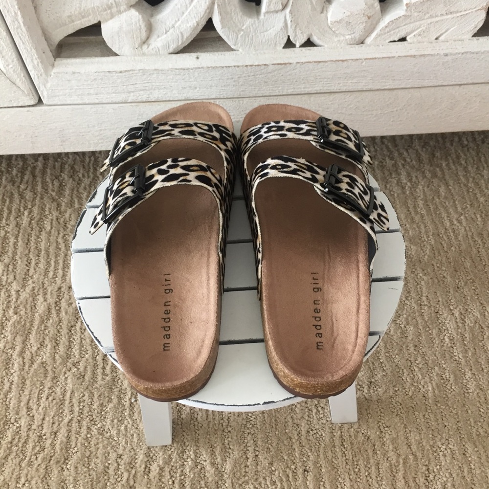 💕ONE LEFT💕 Steve Madden Cheetah Print Sandals - Picture 4 of 4