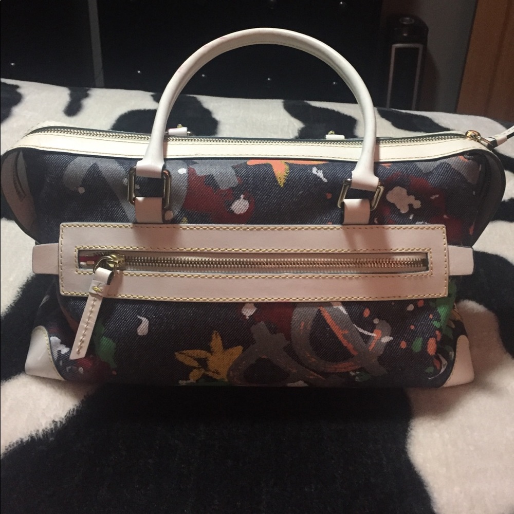 Dooney & Bourke - Picture 2 of 4