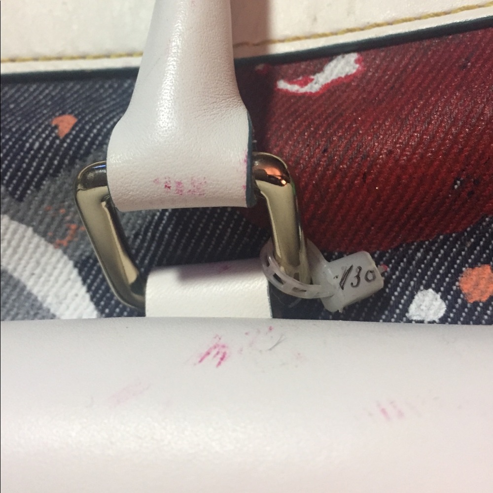 Dooney & Bourke - Picture 4 of 4