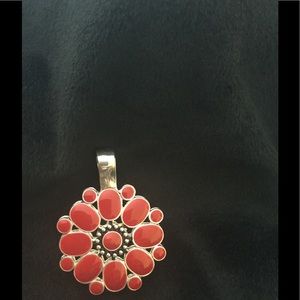 Reversible pendant Premier designs