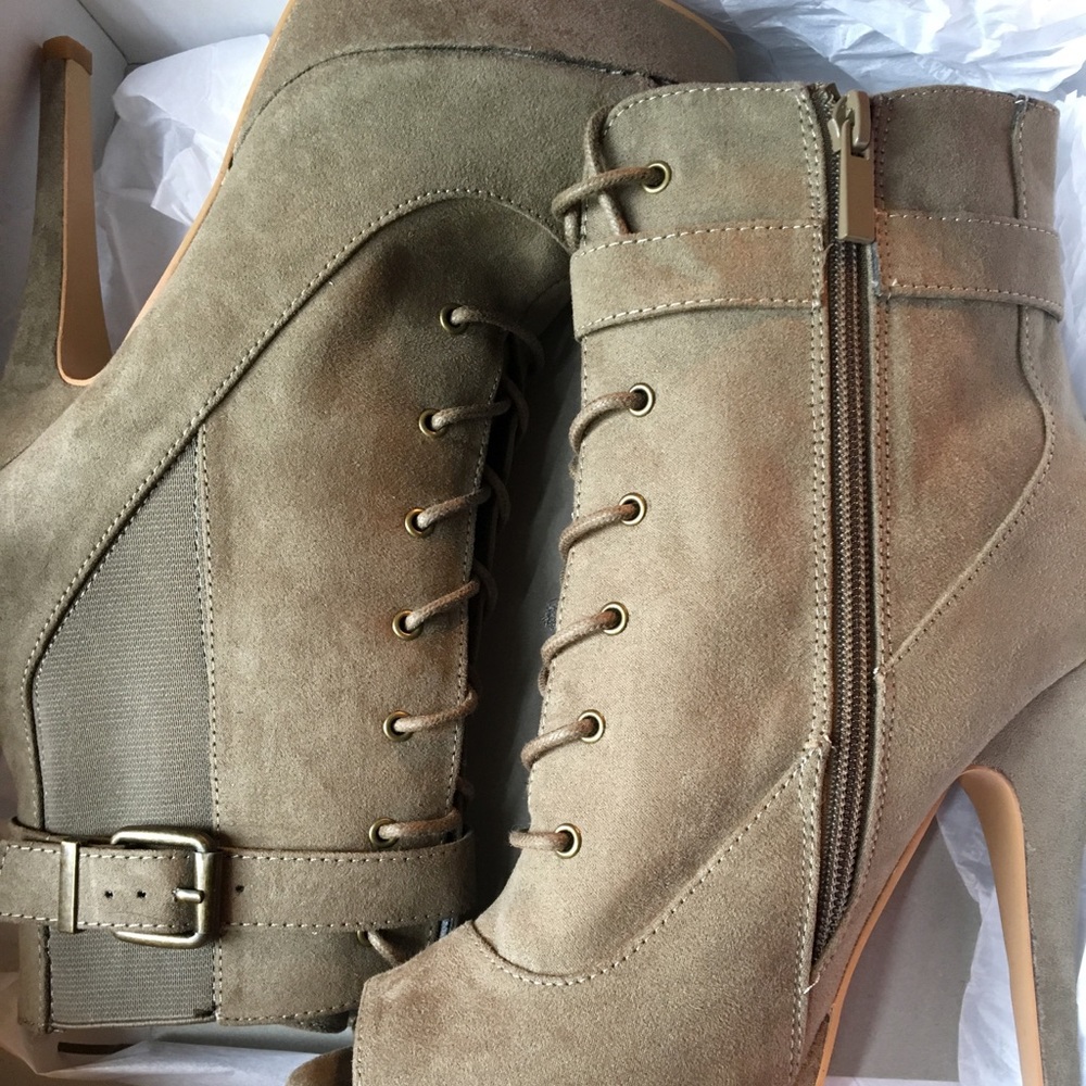 Olive Peep-Toe Fashion Booties