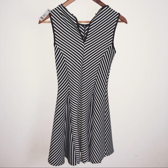 Stripped black and white dress. - Picture 2 of 3