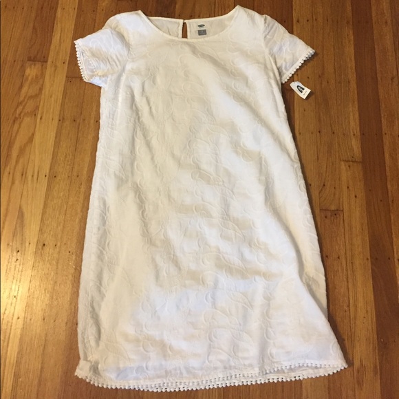 Old Navy Dresses & Skirts - ❌Sold!❌ Embroidered dress