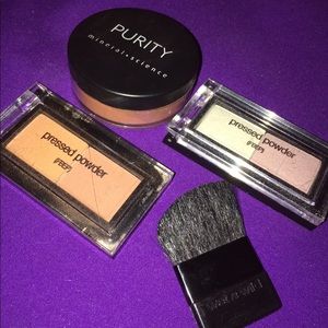 Small makeup bundle