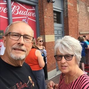 Meet your Posher, Gary