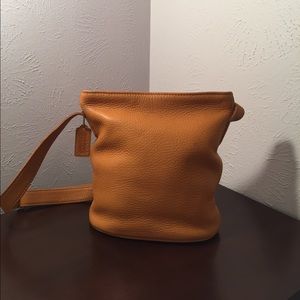 Vintage Coach-Leather Bucket Style Bag