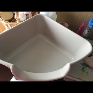 Corner Cat litter box