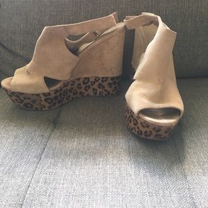 Jessica Simpson wedges