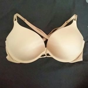 Victoria's Secret Bombshell in Nude