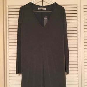 A&F V-Neck Long Sleeved Dress size Large