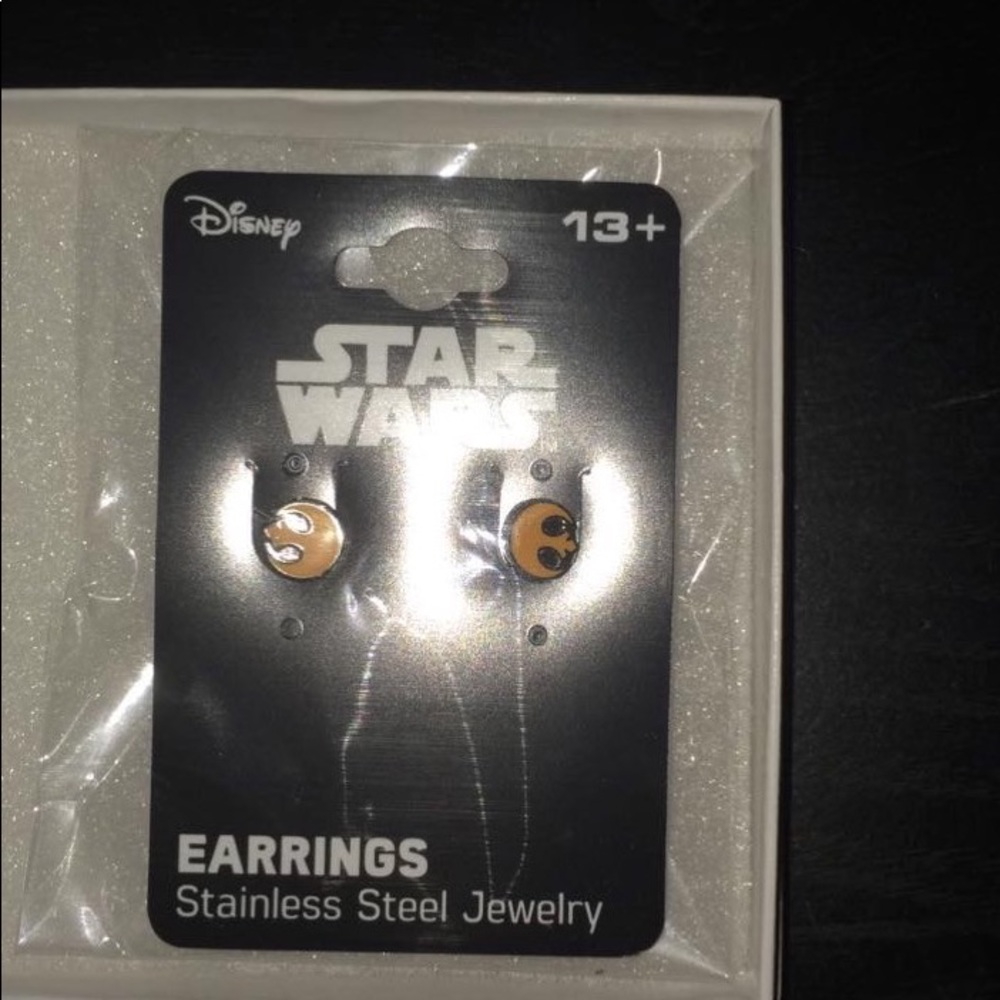 Star Wars stud earrings