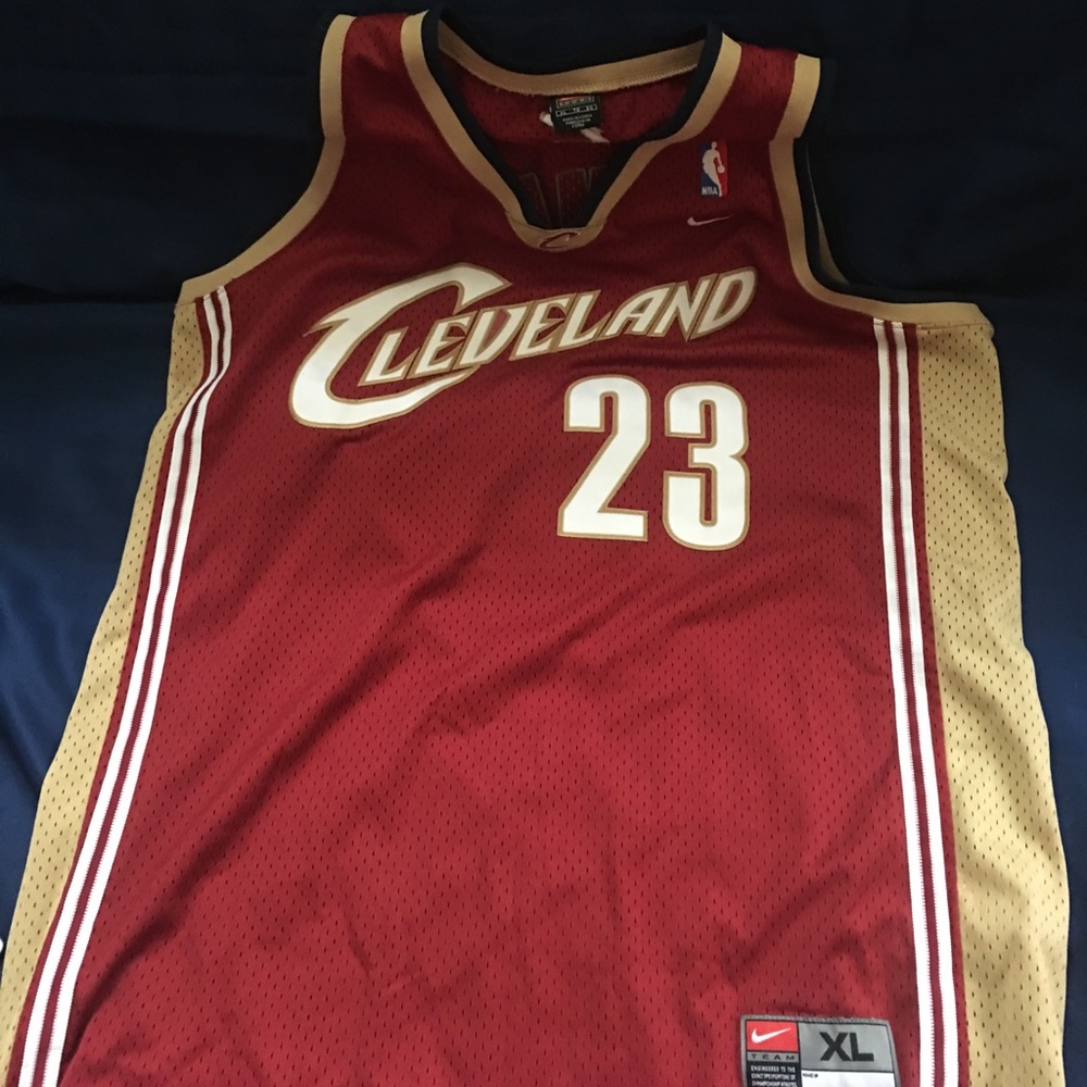 Throw back lebron James jersey