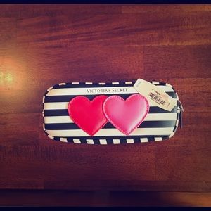 Victoria's Secret mini make up bag!