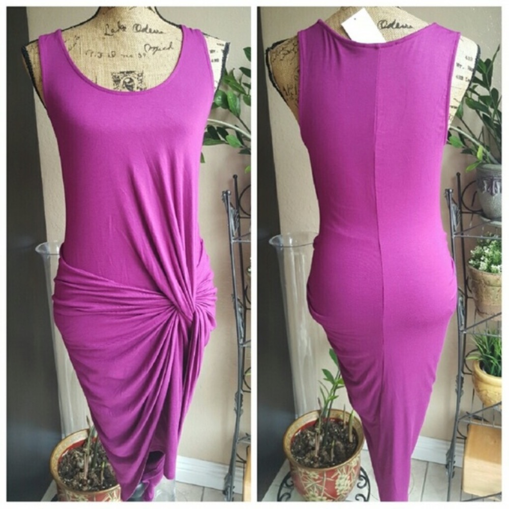 The Vanity Room size small fushia dress