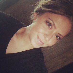 Meet your Posher, Sydney