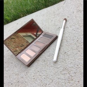Urban Decay Naked 2 Basics Pallete😏