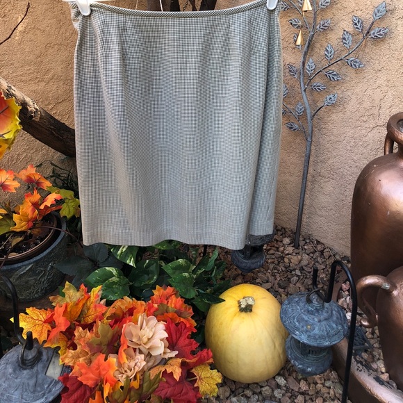 HP🎉Kasper - Skirt and jacket suit 🍁 - Picture 4 of 8