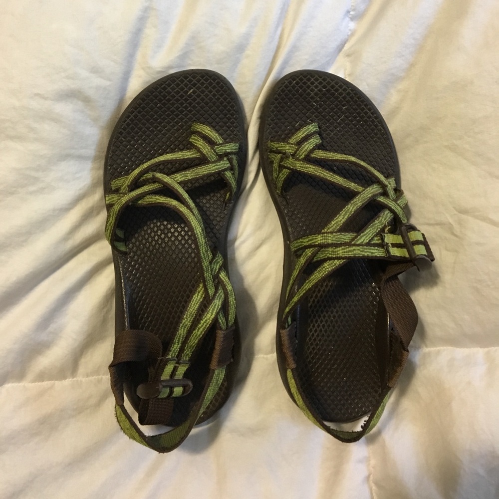 Chacos!