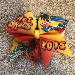 Hot shots cheer bow