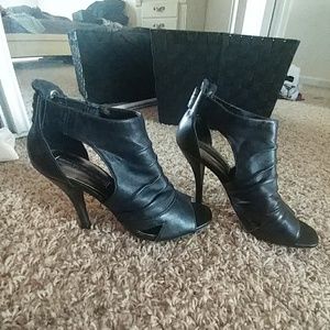 Steven by Steve madden black leather heels