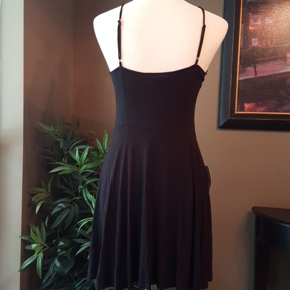 Bcbgeneration Balconet Dress - Picture 4 of 8