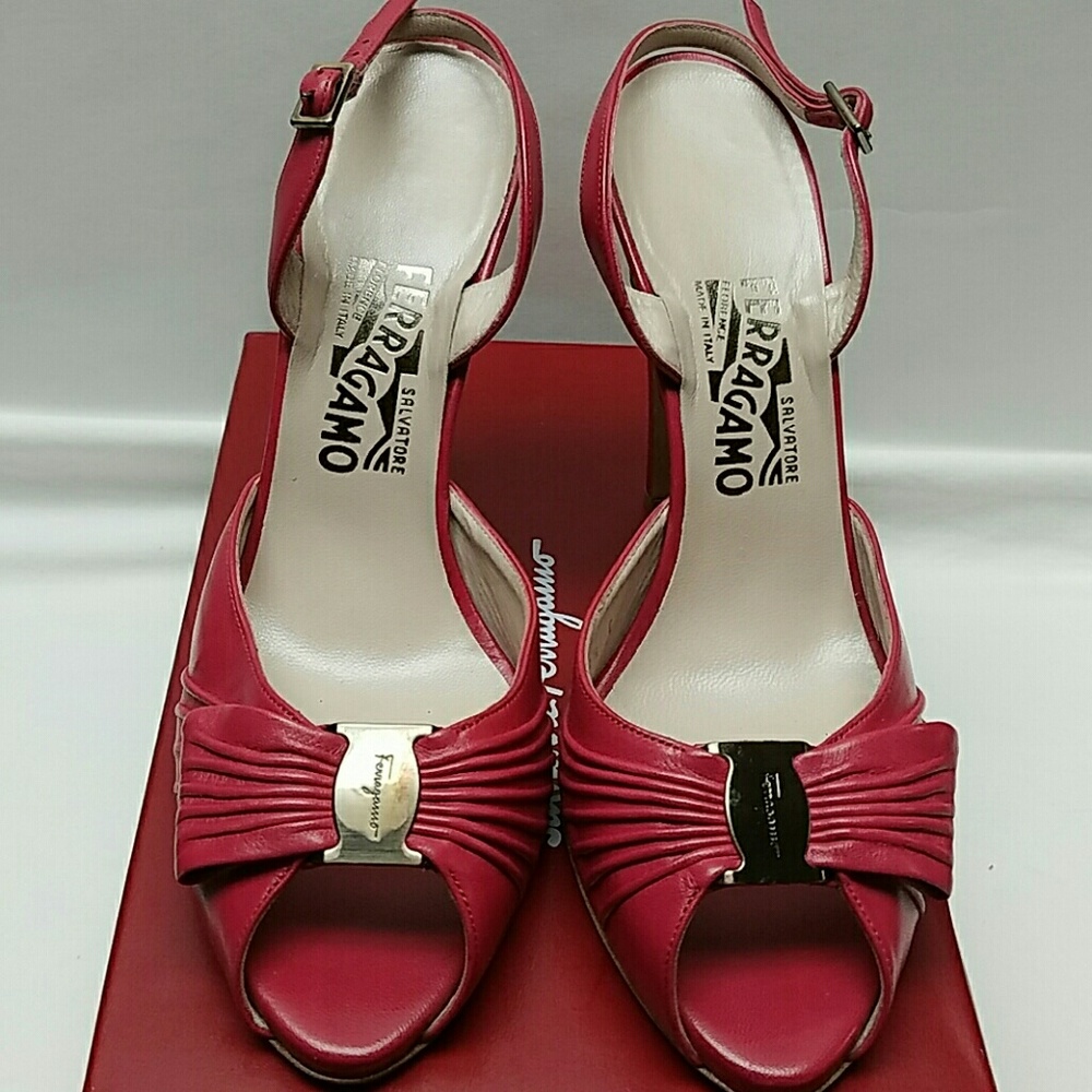 Salvatore Ferragamo Redish/Pink Slingbacks