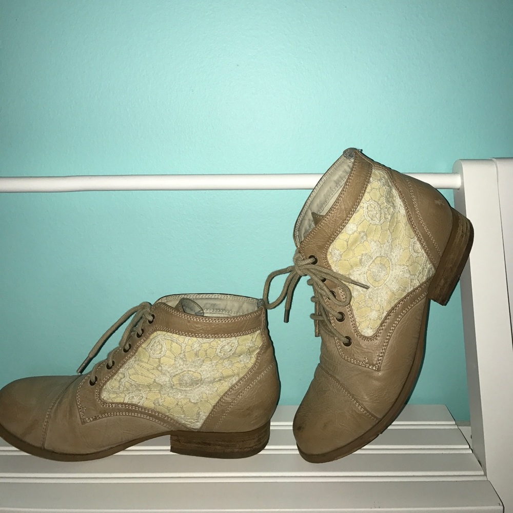 Lace booties