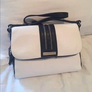 NineWest zipper detailed black & white crossbody