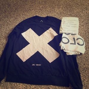 Jac Vanek sweatshirt with two FREE shirts used