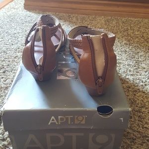 Apt 9 Sandals