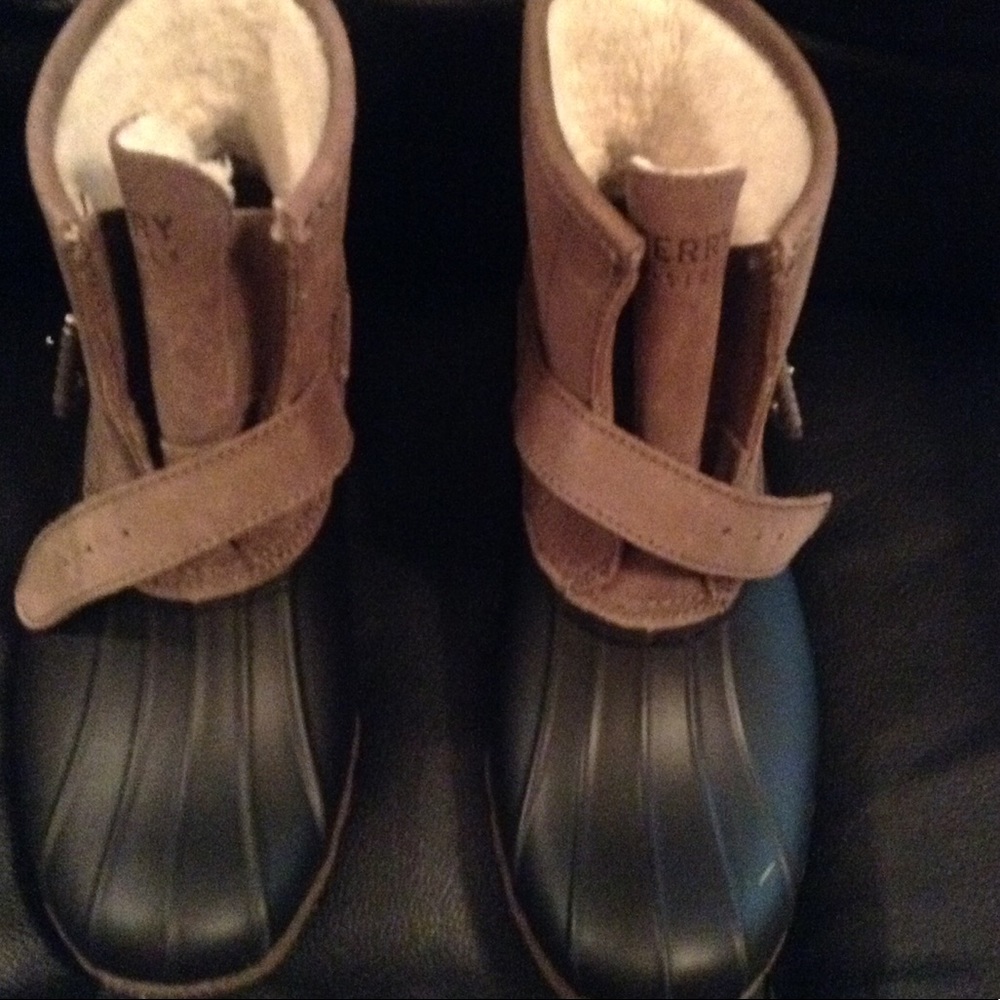 Women Sperry Boots
