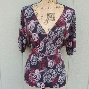 Stretchy tie-back top