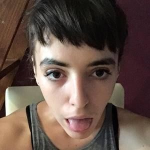 Meet your Posher, Abigail