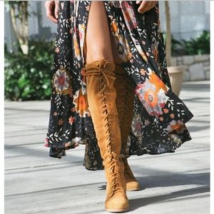 ❤️ PLEASE HELP ME FIND - JOE LACE UP BOOTS ❤️