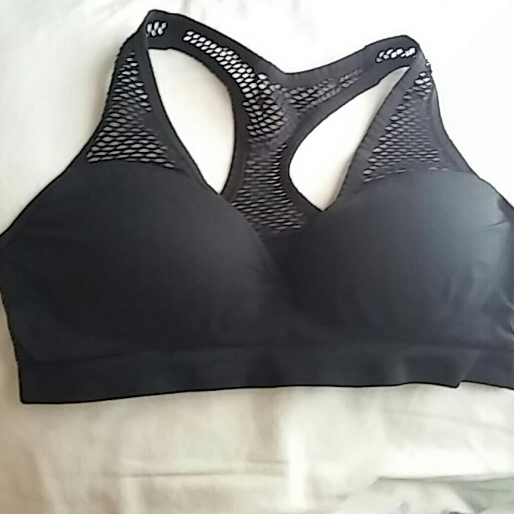 VS PINK Push-Up Bra in Black