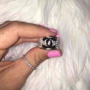 *sold* Cute ring size 5/6