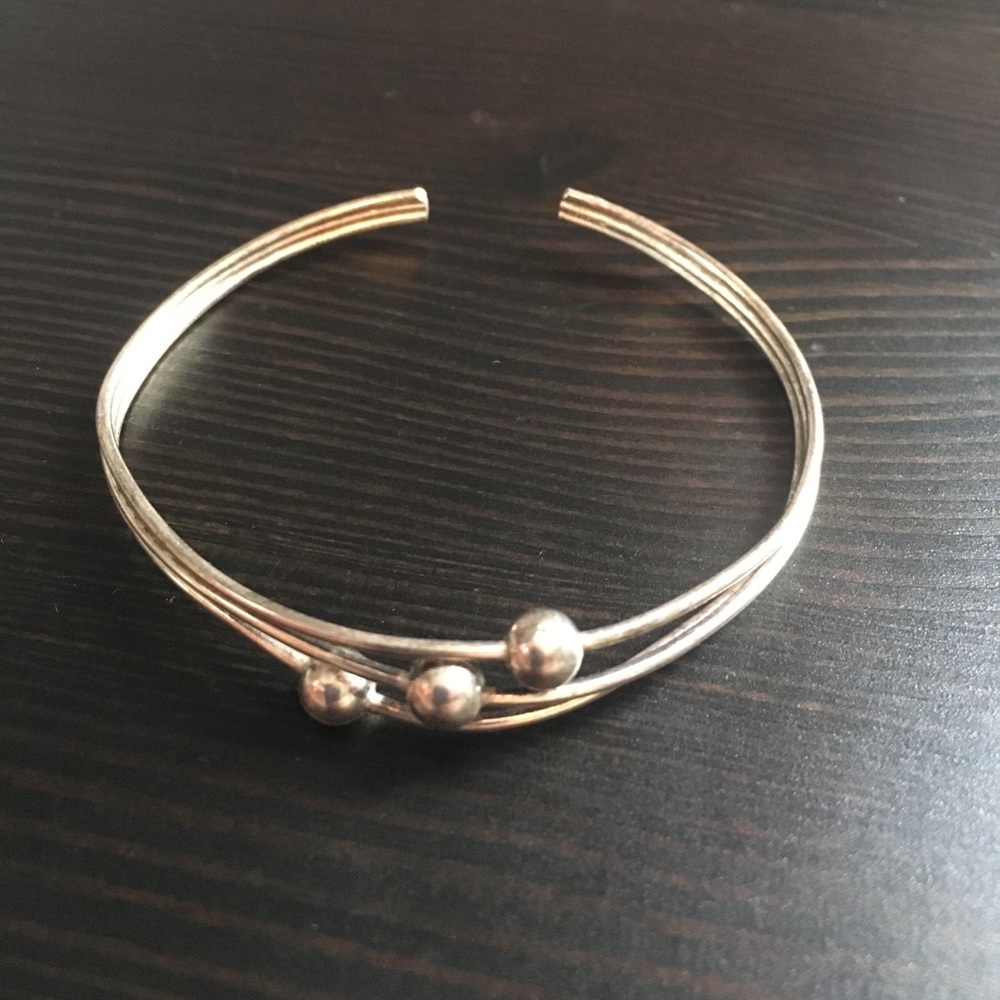 Silver bangle