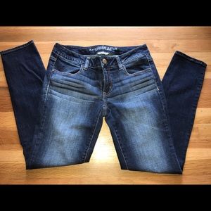 American Eagle dark jeans
