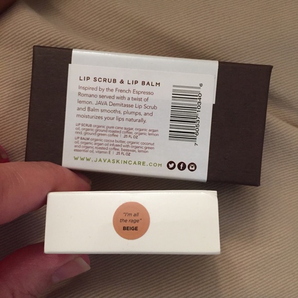 PRICE DROP!! NWOT makeup bundle! - Picture 2 of 3